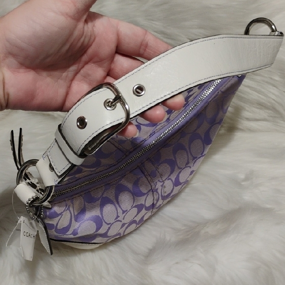 SALE! RARE! Coach Lavender Iris/White Signature Small Hobo Bag - Picture 9 of 16